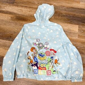 NWT Toy Story Windbreaker Sz Adult Large. Lightweight and oh so cute!